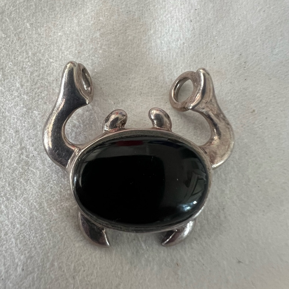 Crab Pendant Sterling Silver 925 w/Black Onyx Stone by Crab Bijoux D'Amour JBNI